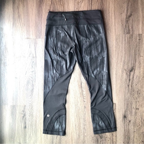 Lululemon Leggings Run Inspire Crop II Full-On Luxtreme Mesh Black Size 4 - Picture 4 of 9